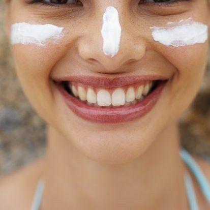 5 Powerful Ways to Reduce Signs of Sun Damage
