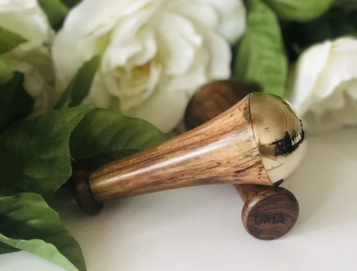 The Kansa Wand Is a Powerful Ayurvedic Tool for Your Skin—Here's How to Use It