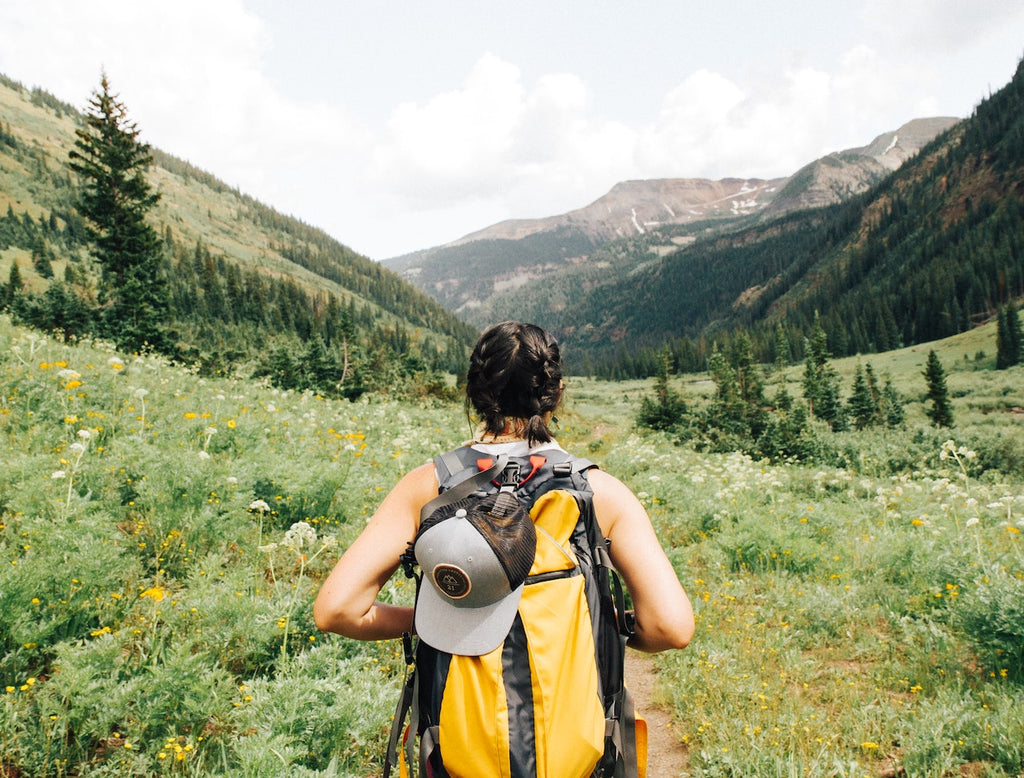 The Incredible Benefits of Hiking (and Hiking Tips!)