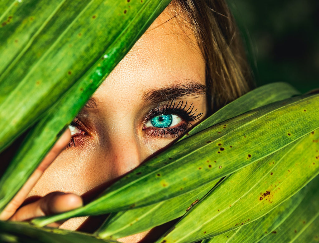 7 Great Ways to Tighten and Brighten Your Eyes!